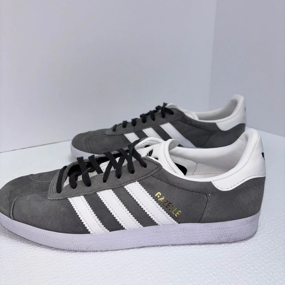 Adidas Gazelle Gray Suede Sneakers White Stripes Men's‎ Size US 8